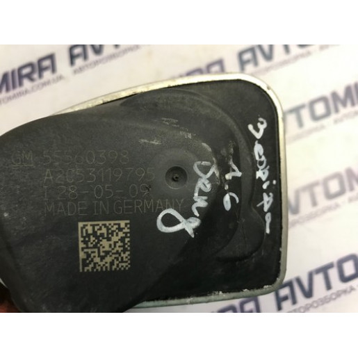 Дросельна заслінка Opel Zafira B 1.6 16V 2005-2011 55560398
